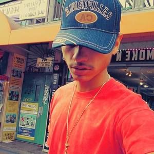 Meet your Posher, Adrian